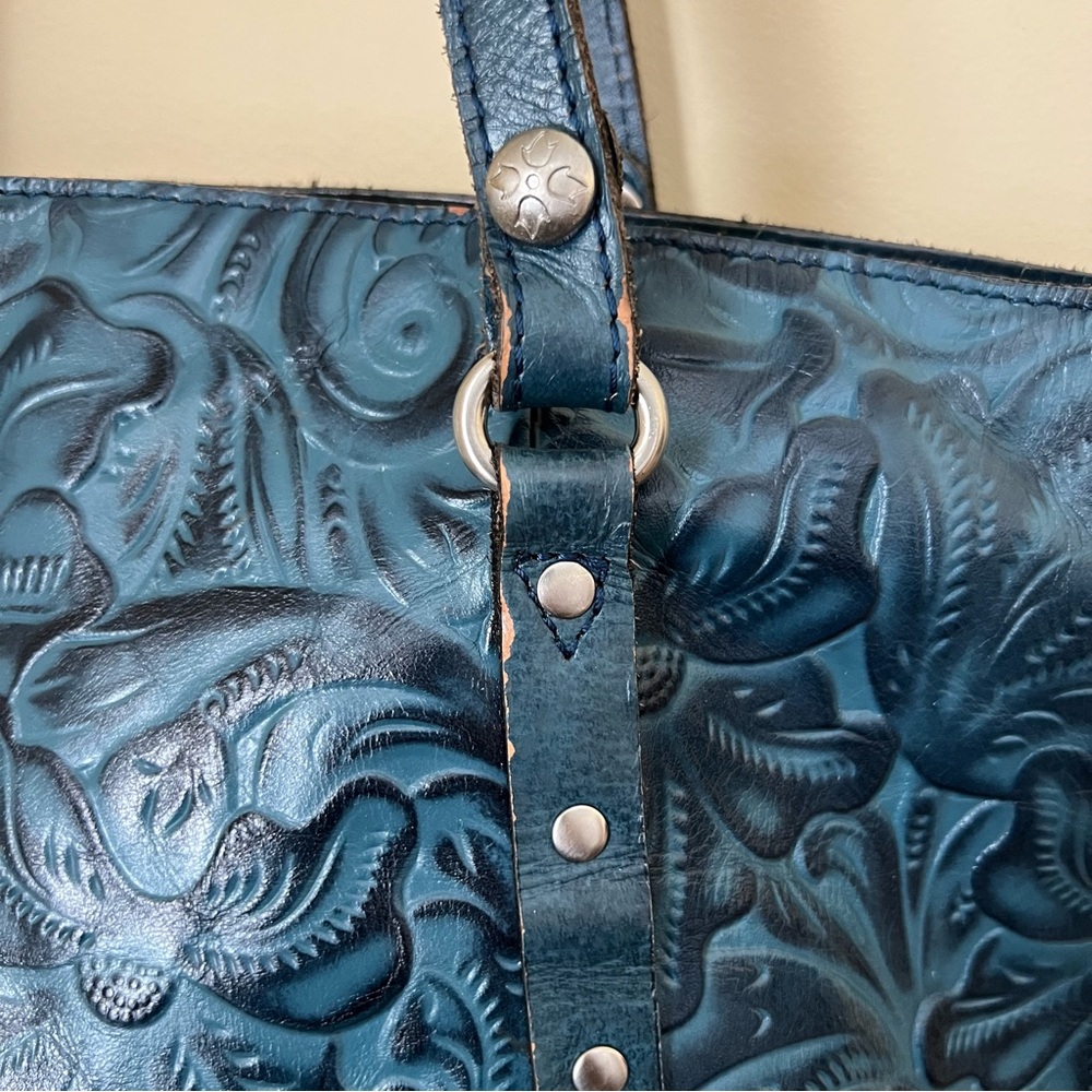 Patricia Nash Teal Tooled Leather Tote - Picture 4 of 12